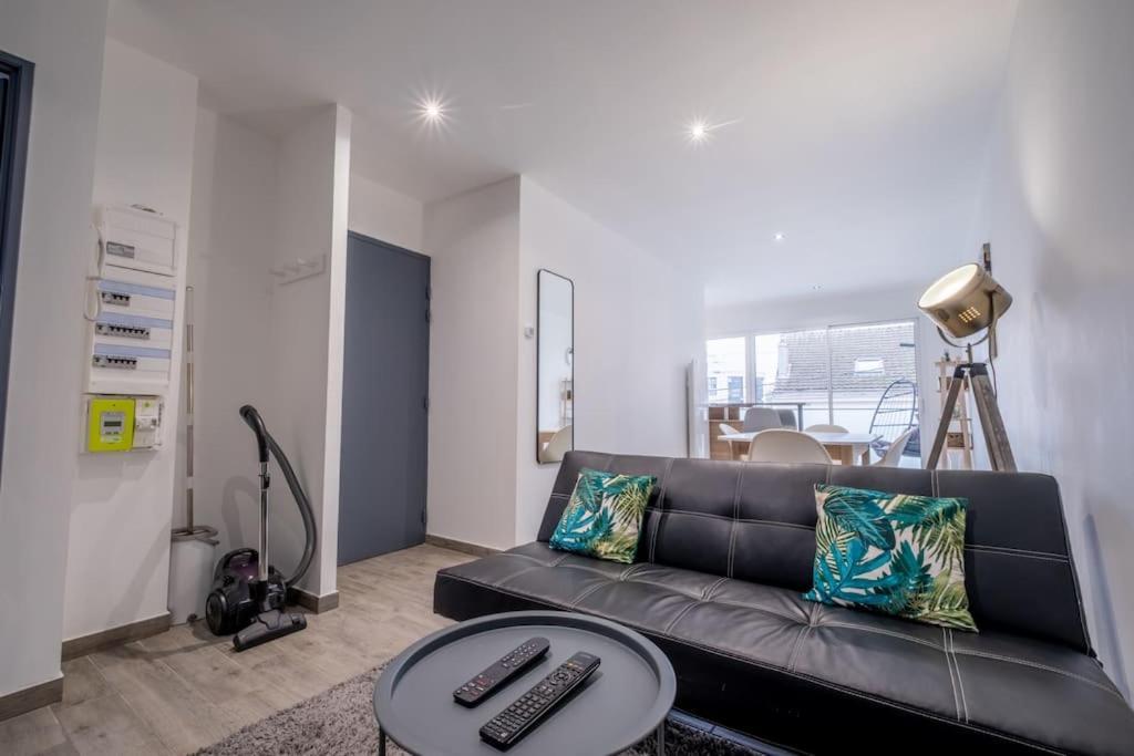 Le Trianon - Parking Prive Apartment แร็งส์ ภายนอก รูปภาพ